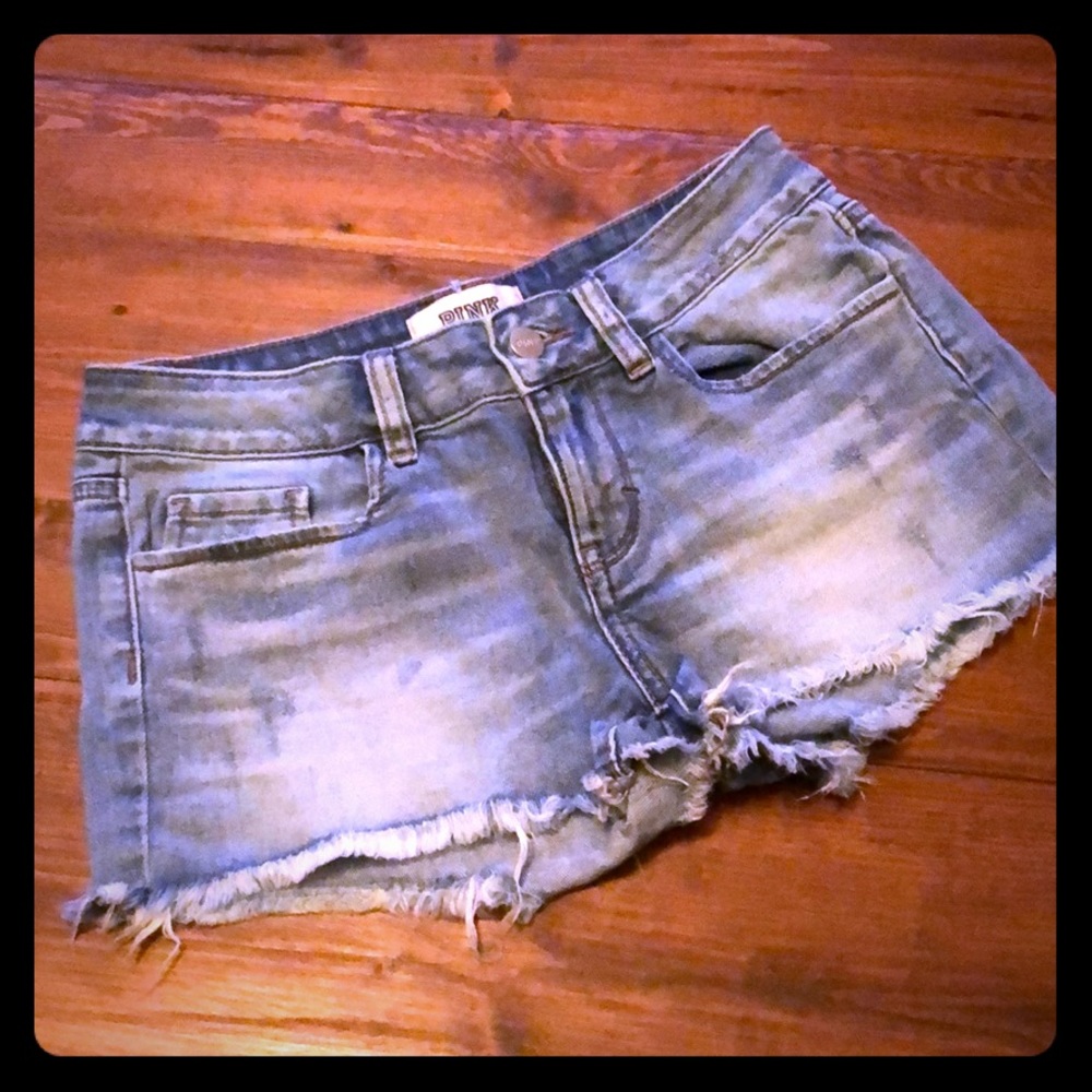 PINK JEAN SHORTS